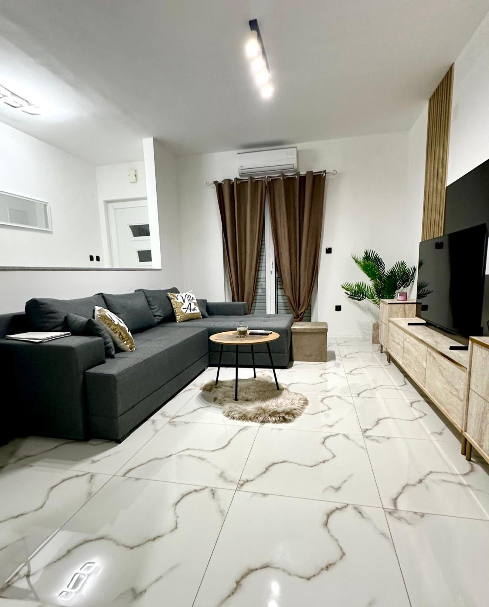 Villa Ana Kaštel Sućurac Екстериор снимка