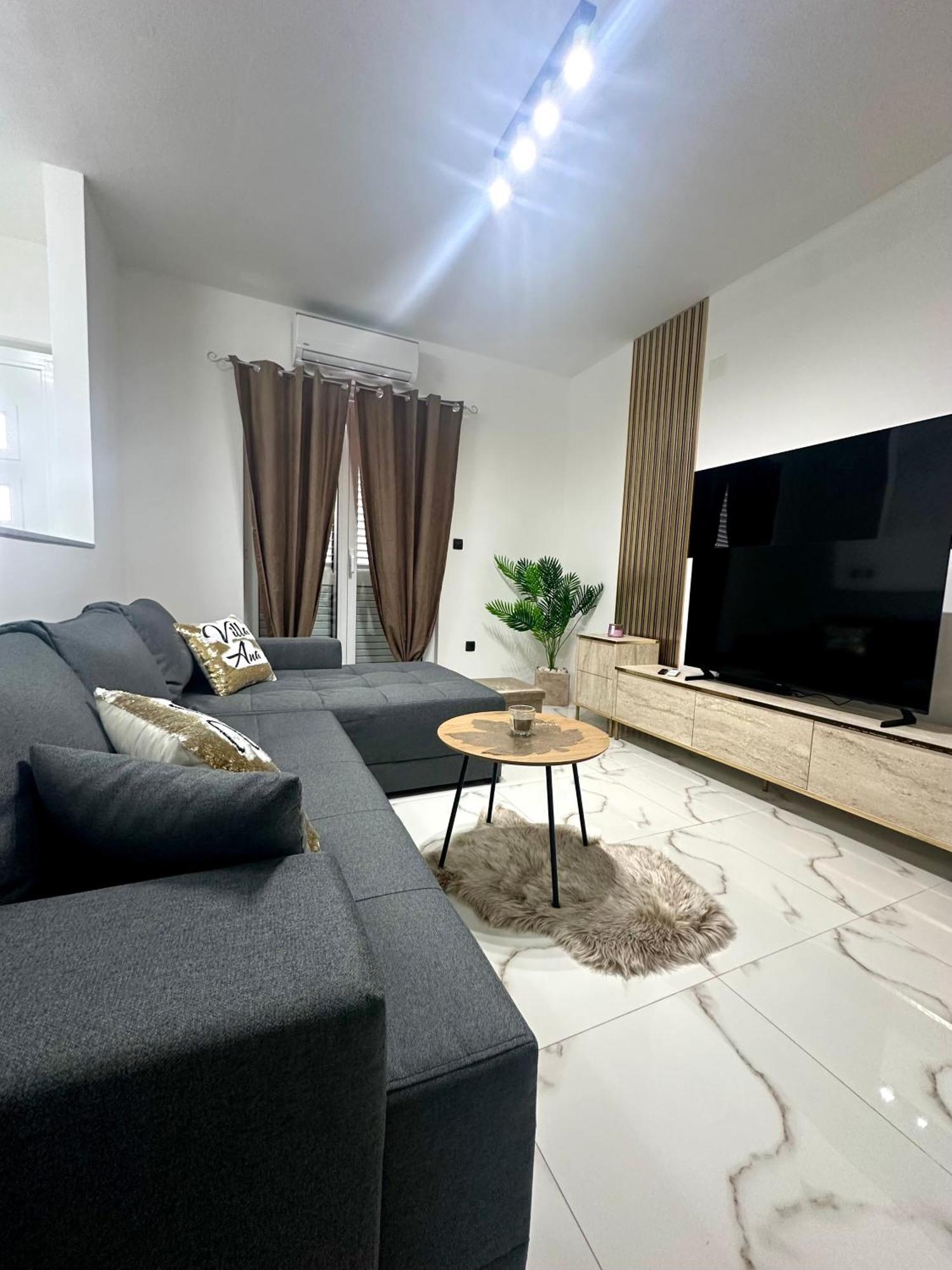 Villa Ana Kaštel Sućurac Екстериор снимка