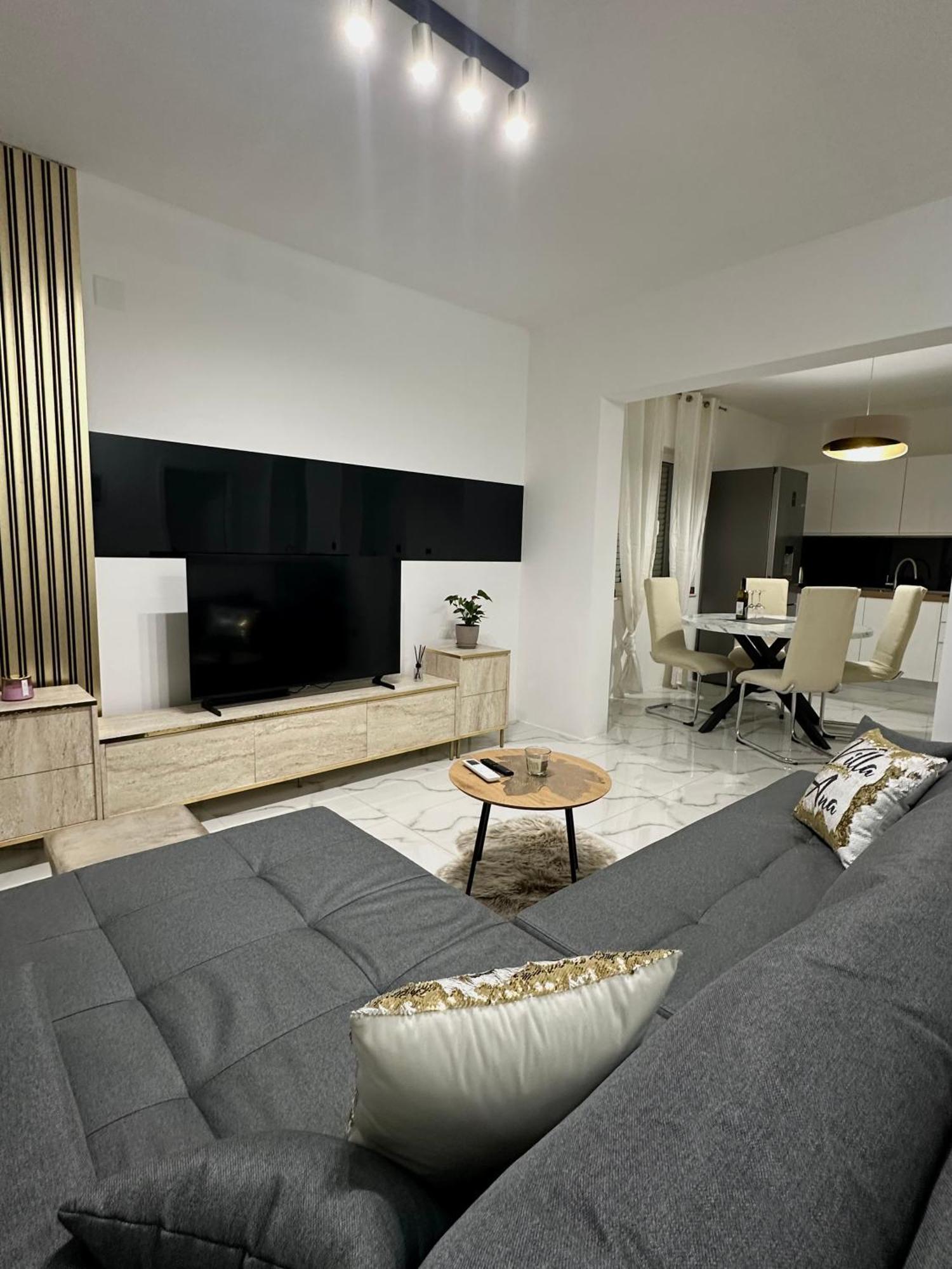 Villa Ana Kaštel Sućurac Екстериор снимка
